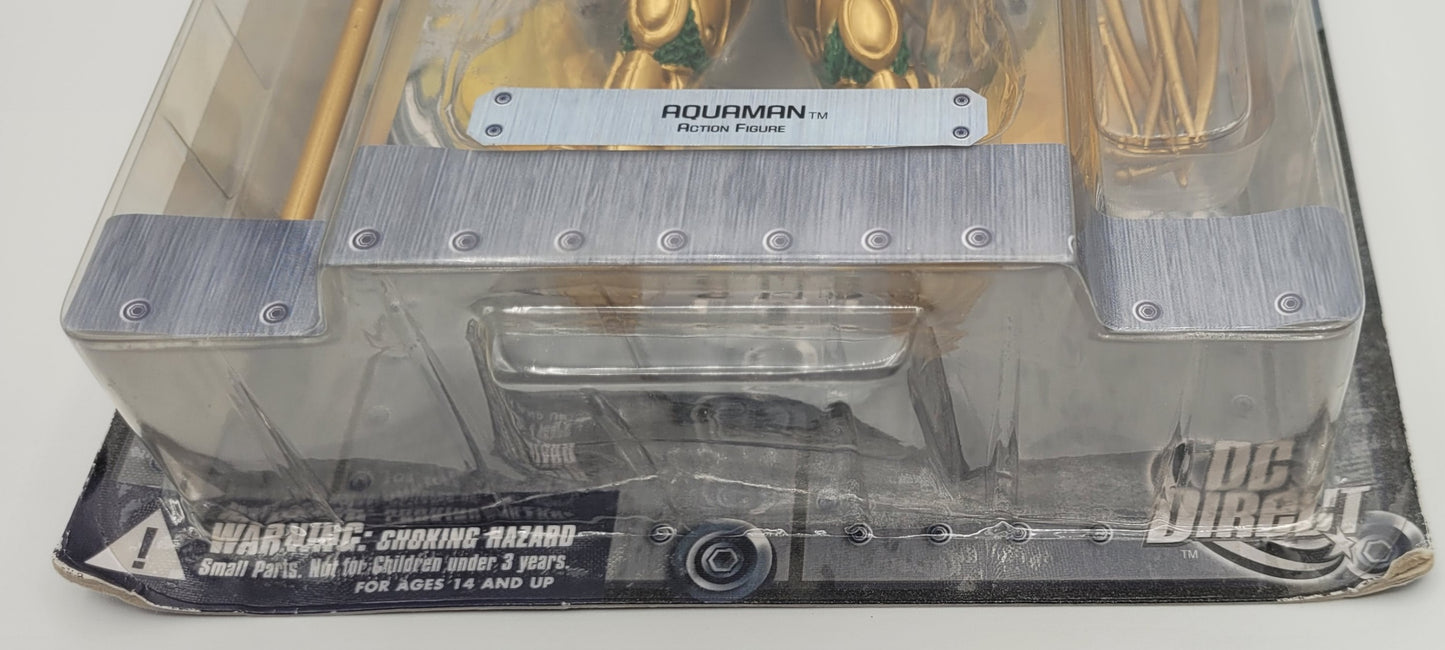 DC Comics figurine Aquaman Armory détail des dommages
