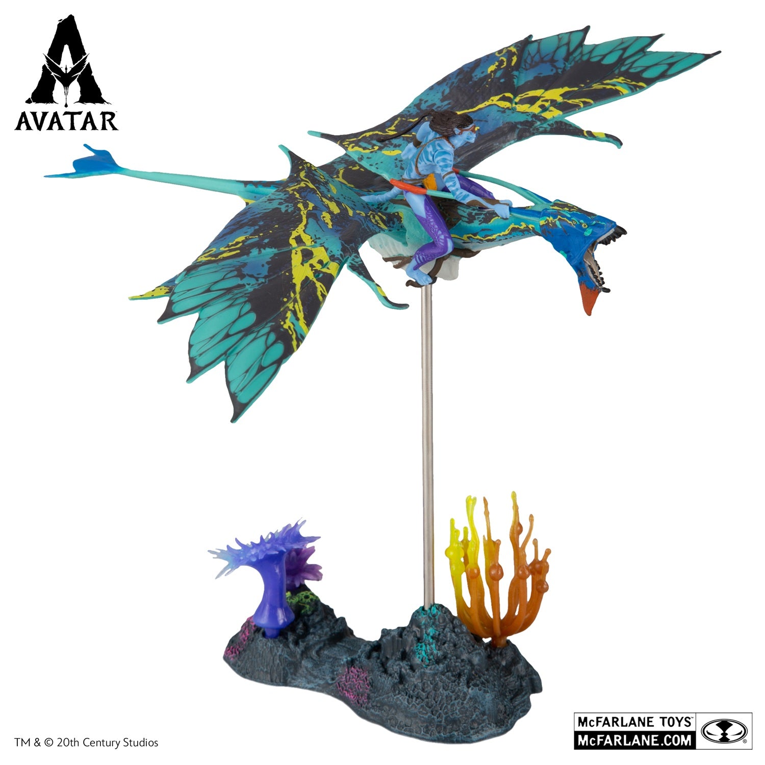 Avatar 2, figurine Neytiri sur son Banshee de profil
