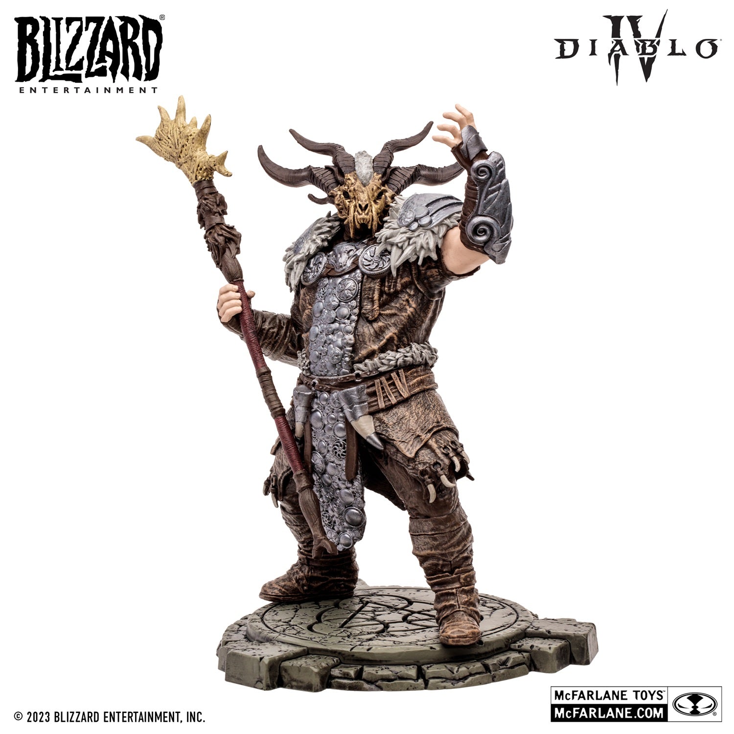 Diablo 4 figurine Common Landslide Druid McFarlane avec son masque