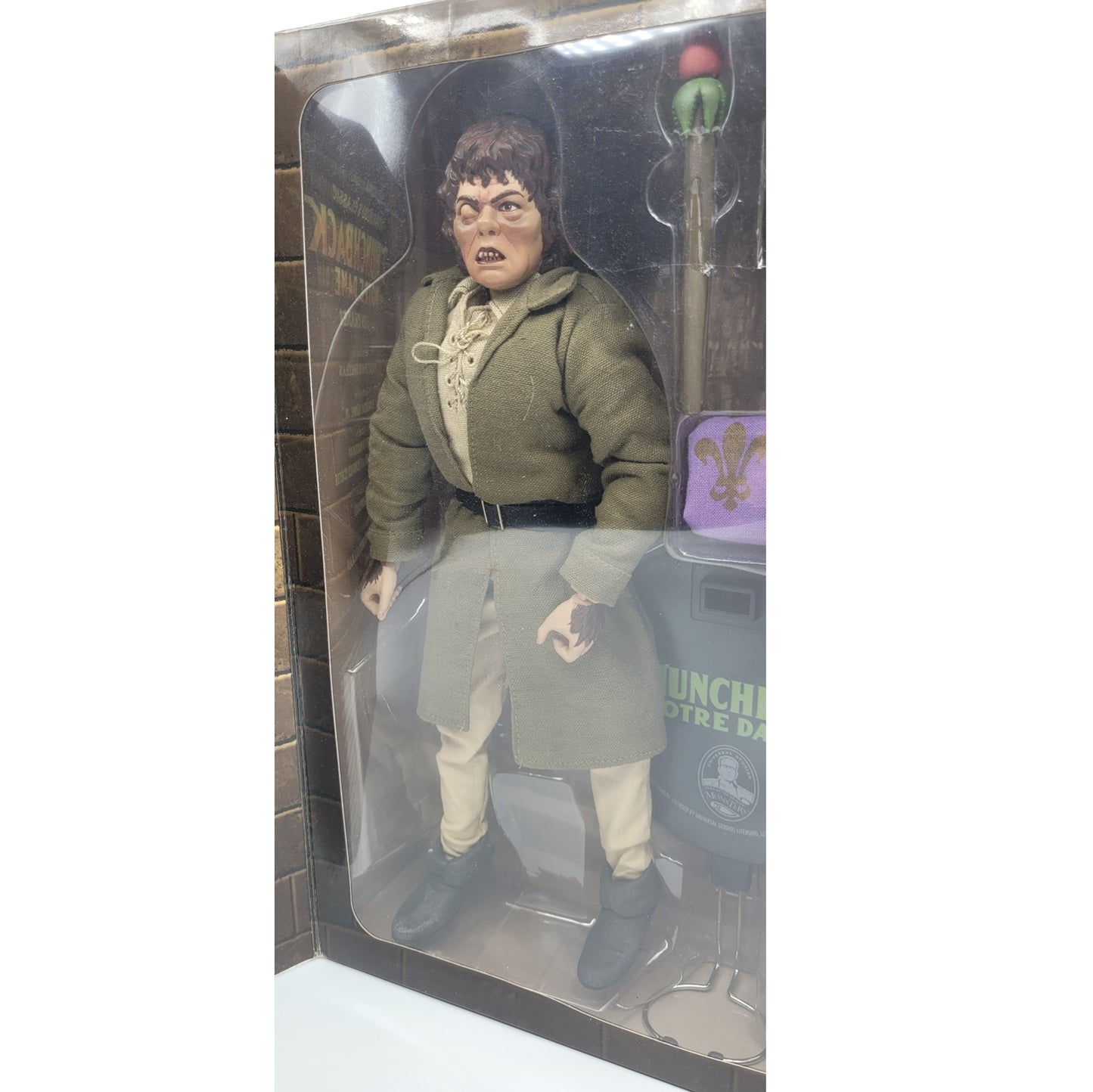 Notre Dame de Paris, figurine 12" Quasimodo (Sideshow)