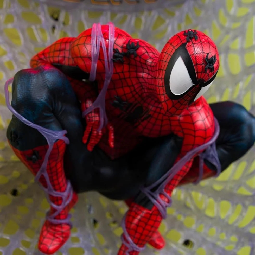 Marvel Collection, figurine Spider-Man en très gros plan