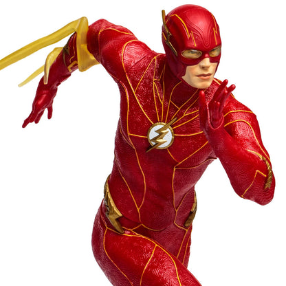 The Flash figurine 12" McFarlane en gros plan