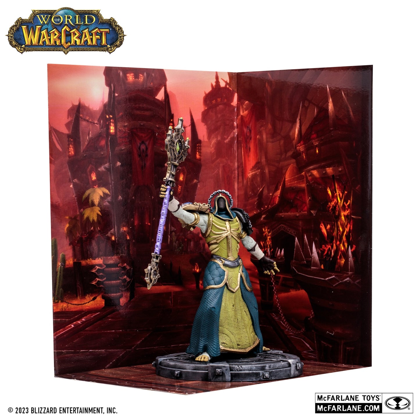 World of Warcraft figurine Undead Priest McFarlane avec le fond